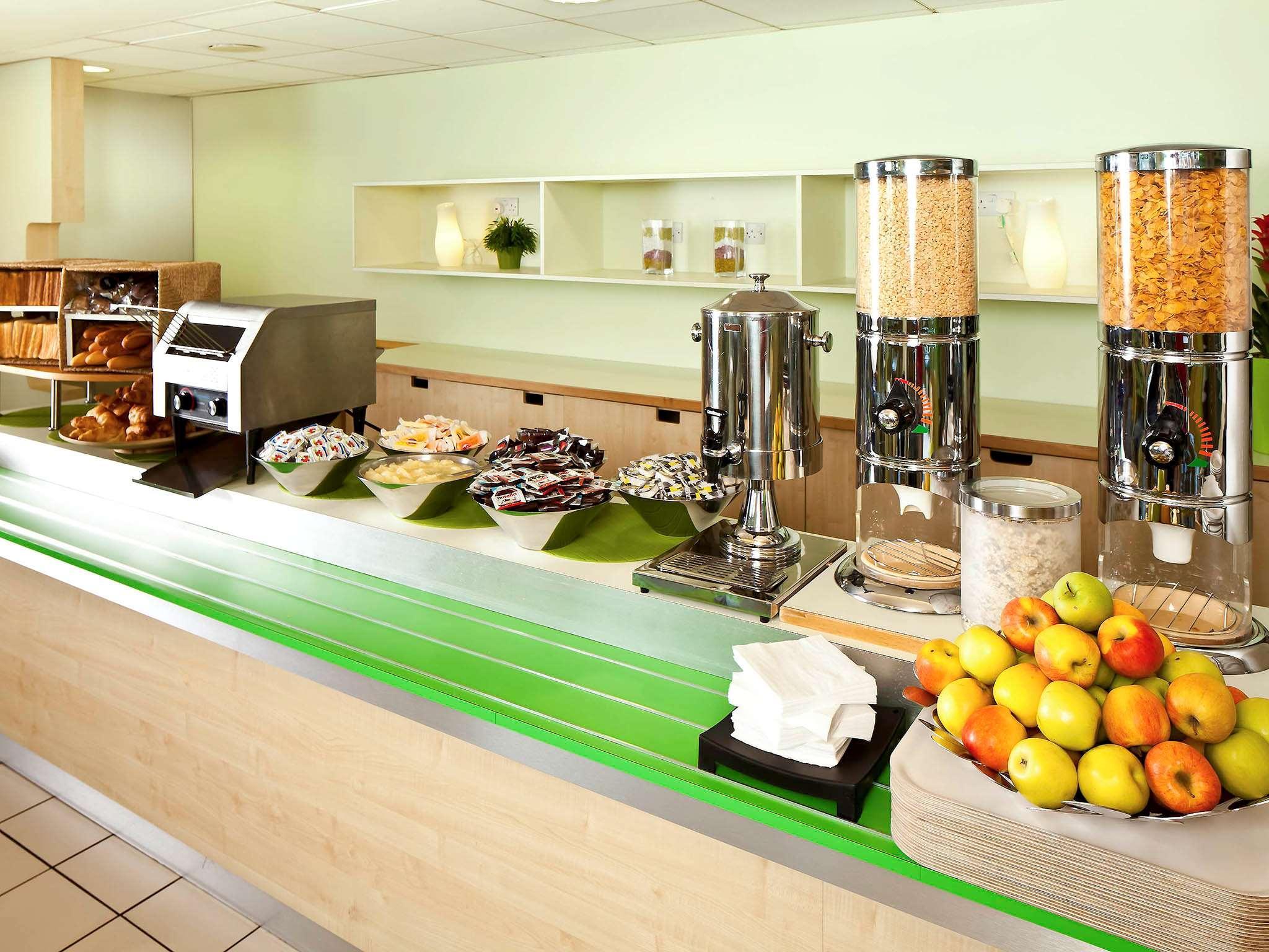 Ibis Budget Portsmouth Exteriör bild
